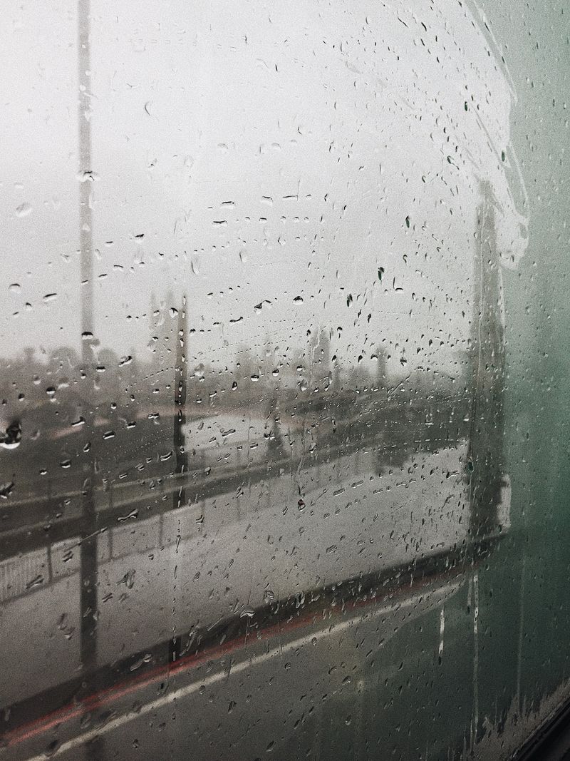 Moisture and fogging on window glass